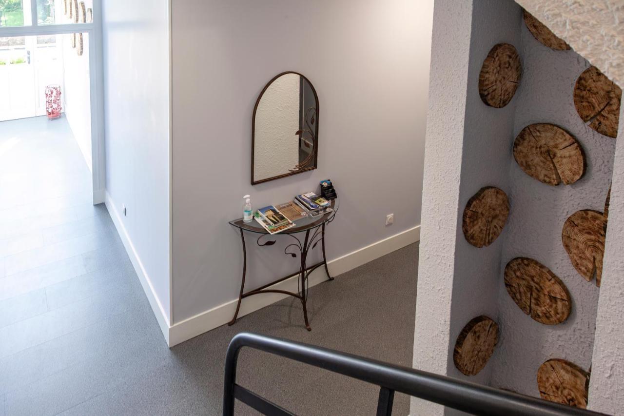 La Batisse L'Arbre Beige Apartment Le Petit-Abergement Bagian luar foto